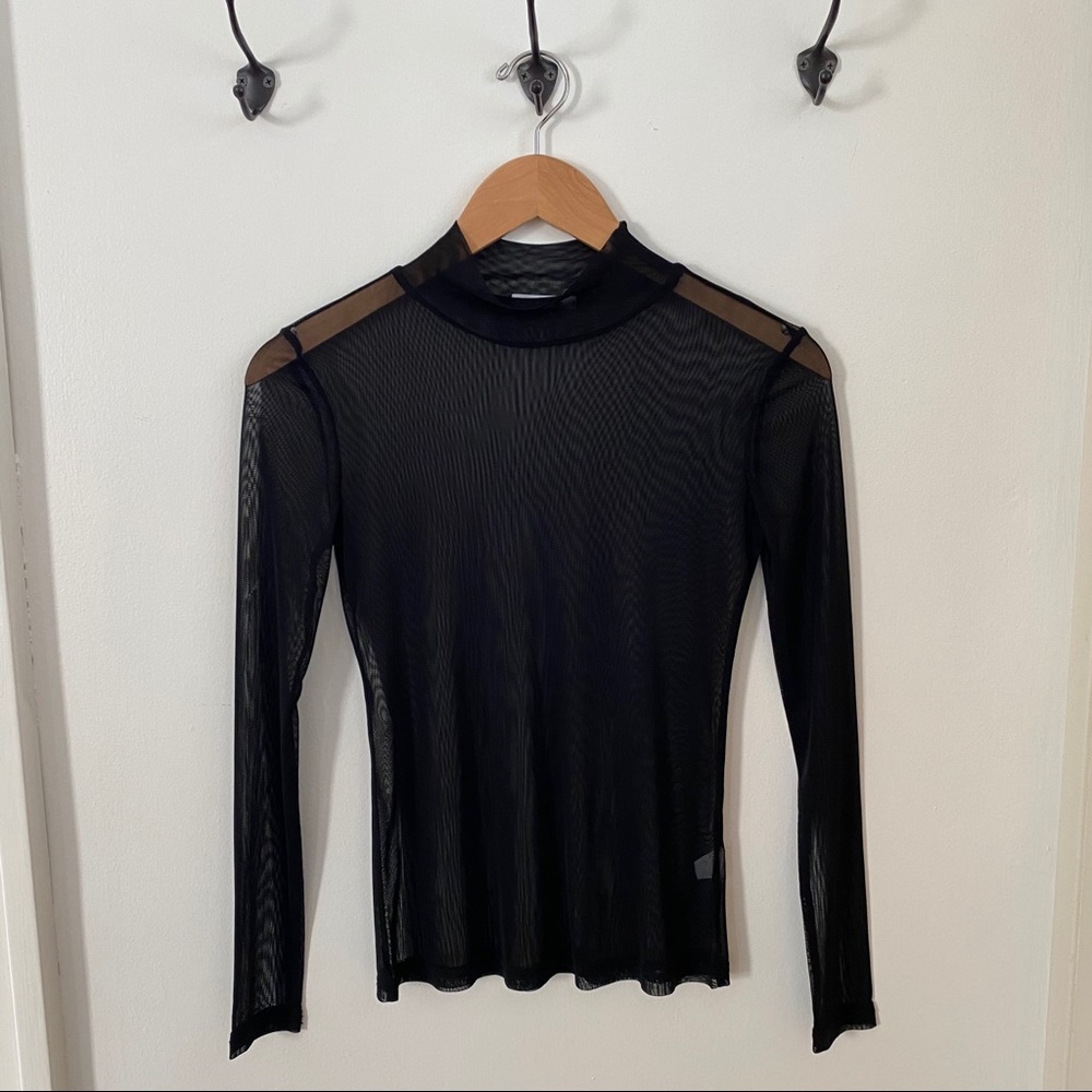 Mesh Mockneck Long Sleeve